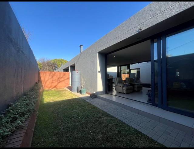 4 BEDROOM PROPERTY TO RENT IN WATERKLOOF RIDGE